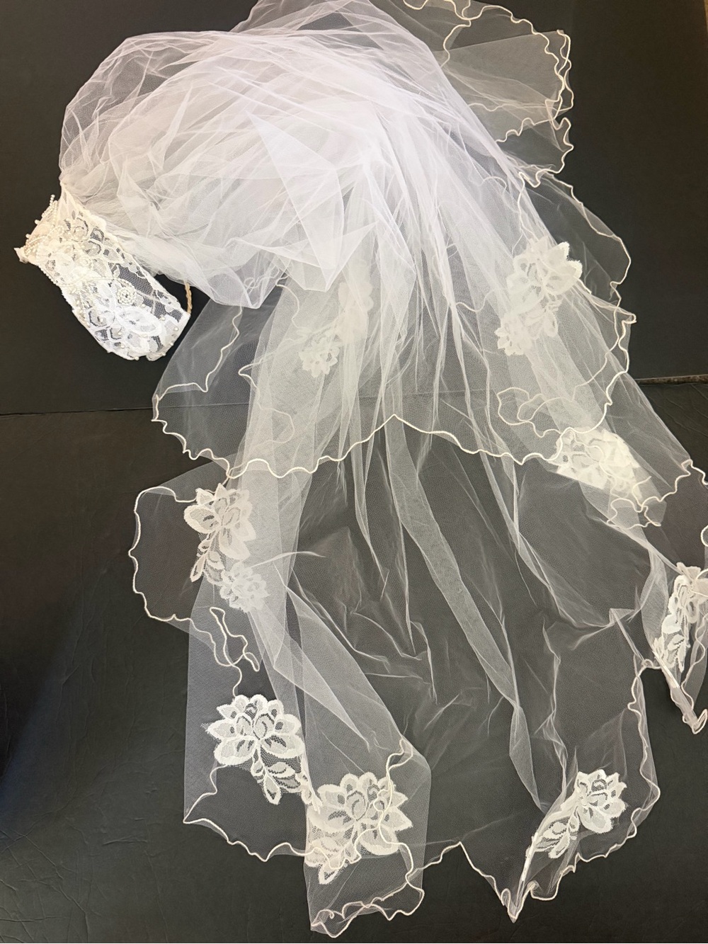 White Floral Bridal Veil with Crown Wedding Accessory